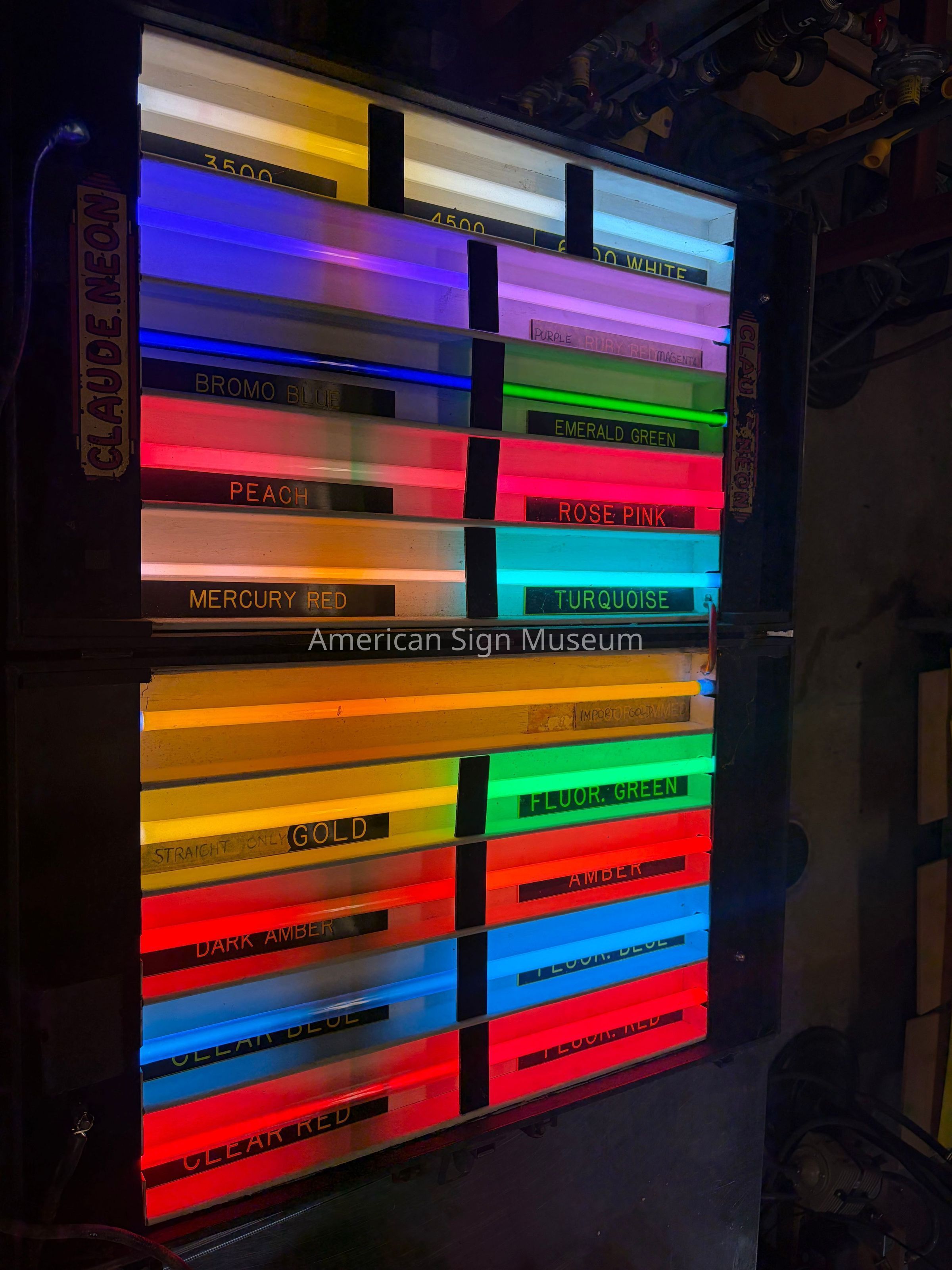 Claude Neon Salesman Sample Kit picture number 1