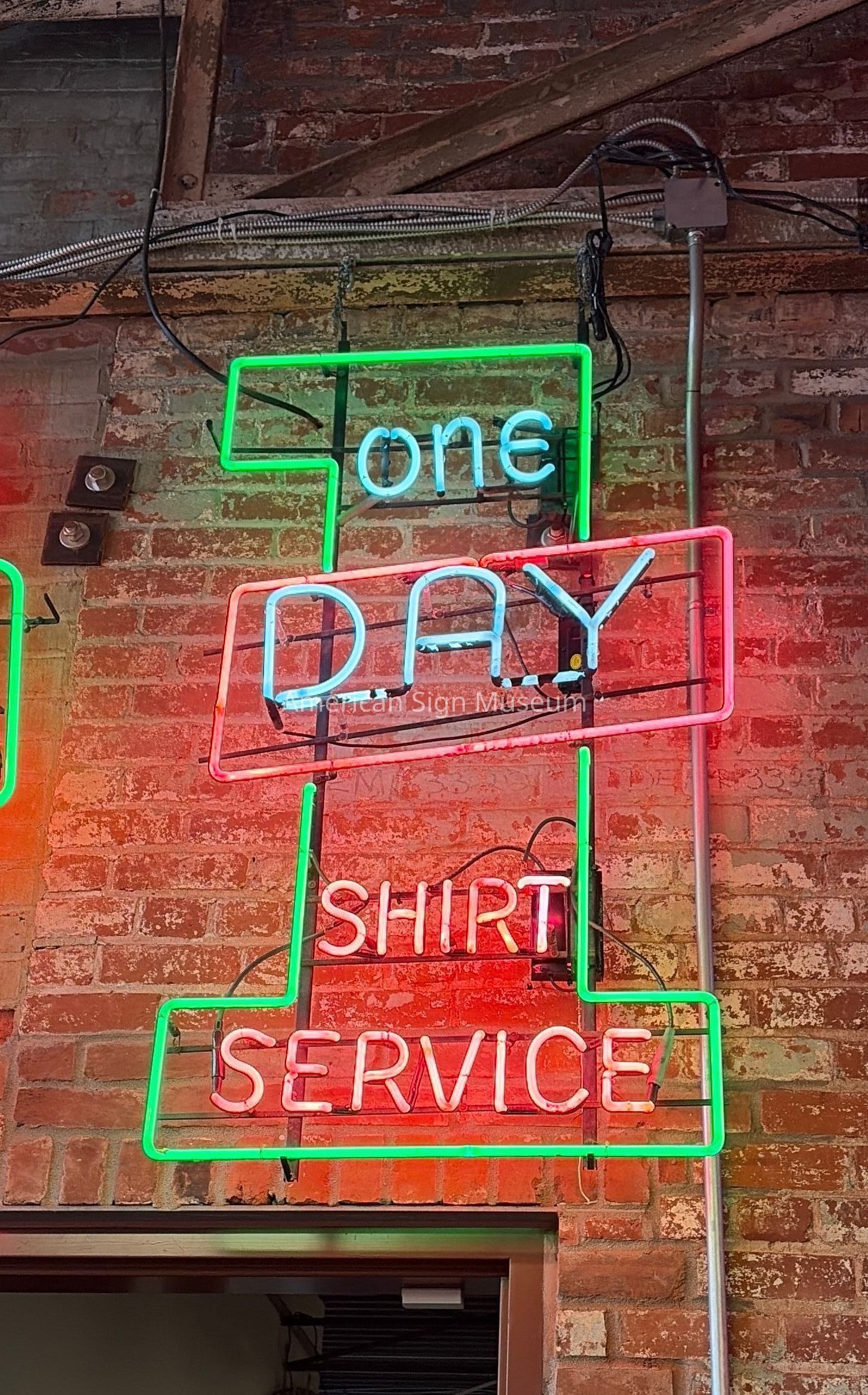 Dry Cleaners Neon Skeleton Sign picture number 1
