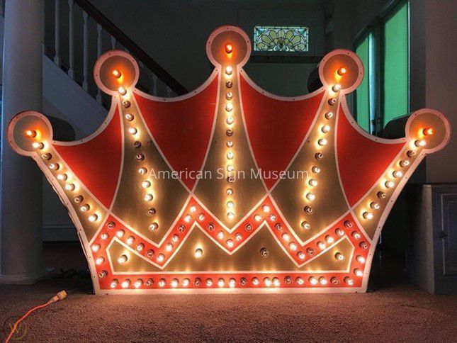 Best Western Lightbulb Crown Sign picture number 1