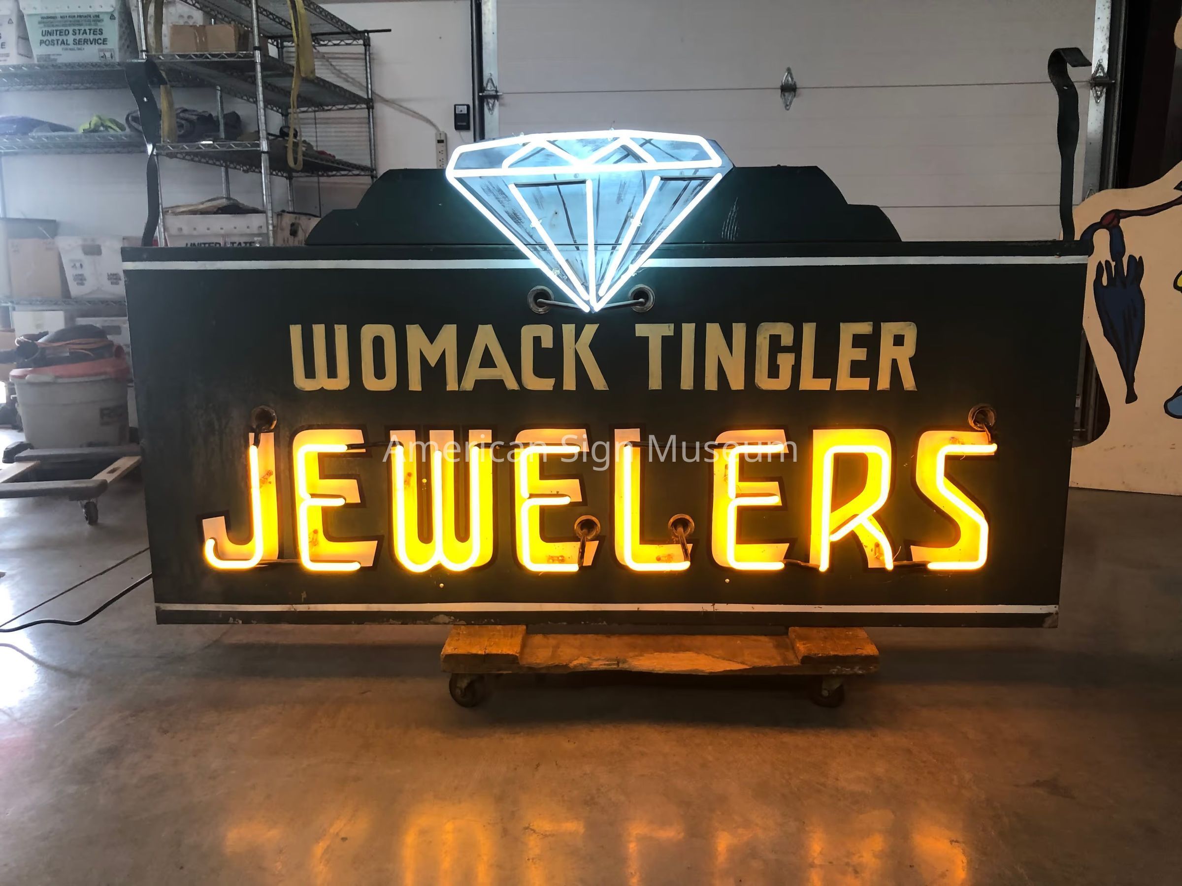 Womack Tingler Jewelers Neon Sign picture number 1