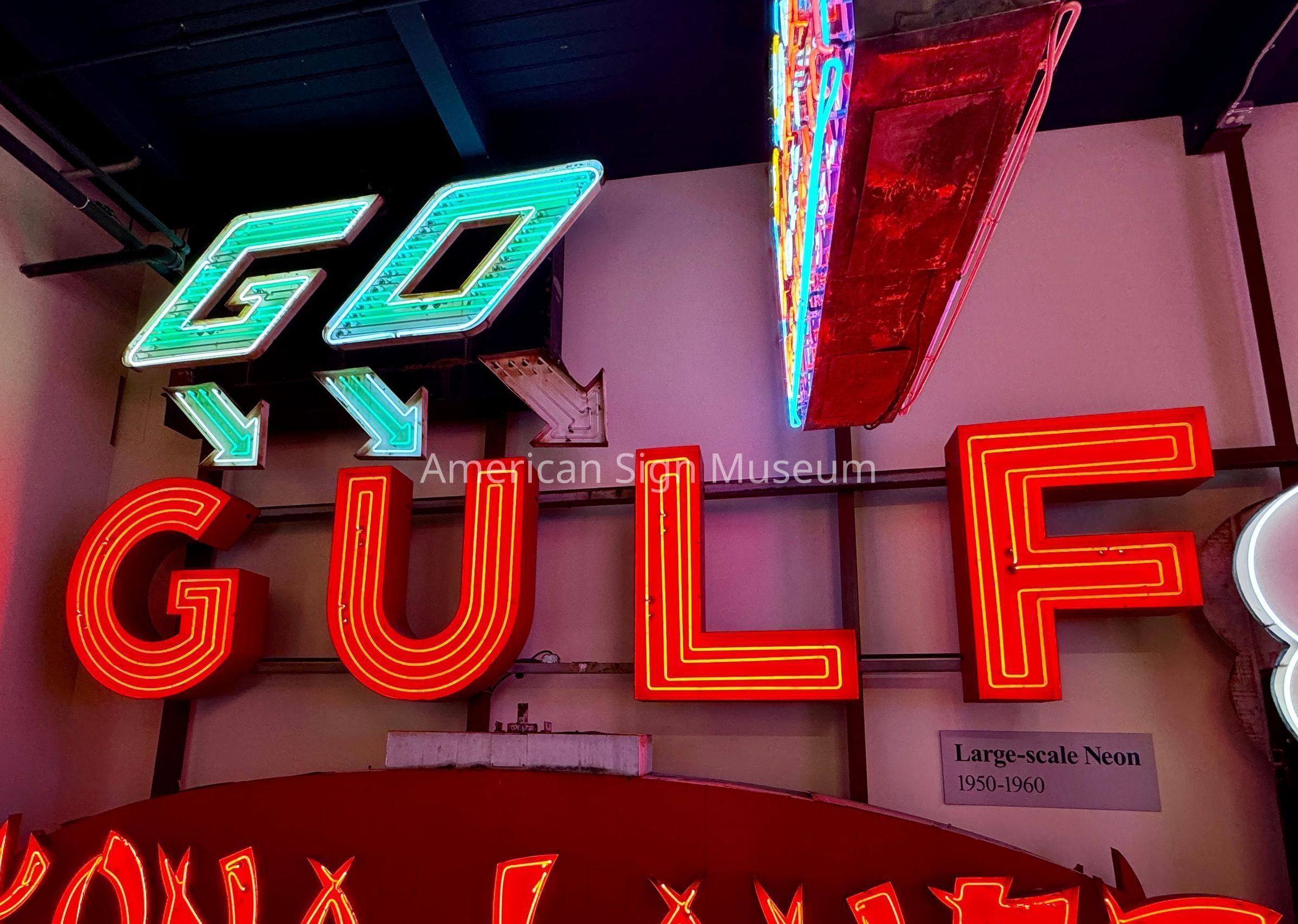 Go Gulf Neon Letters Signage picture number 1