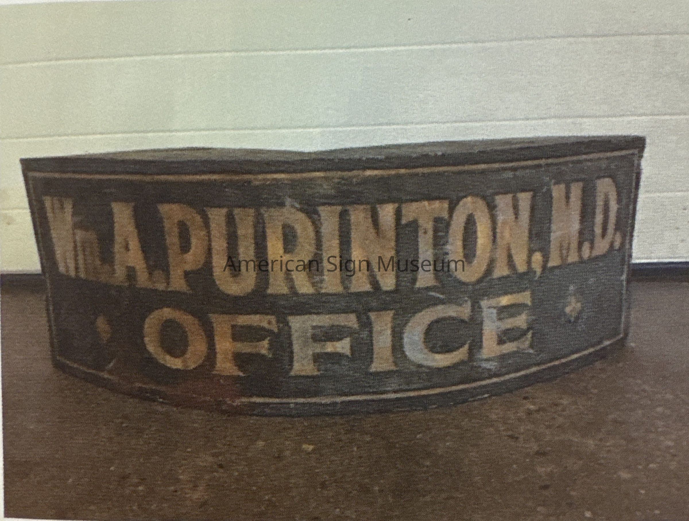 Wooden Corner Doctor Sign picture number 1