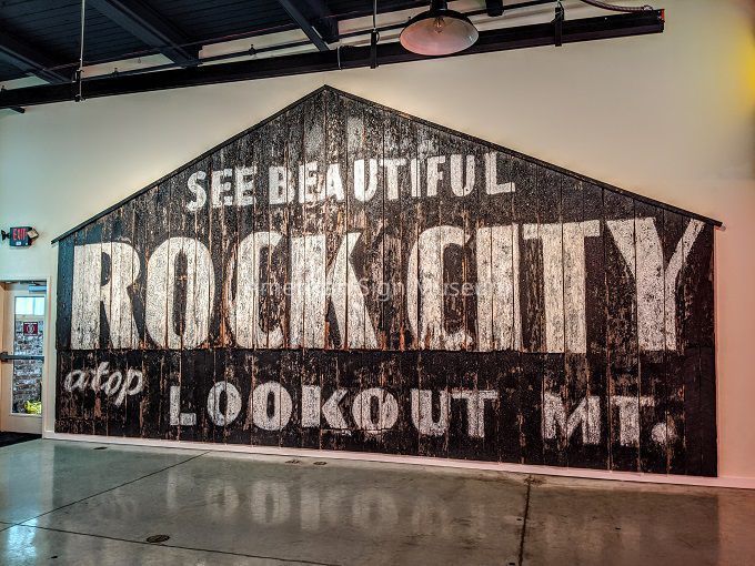 See Rock City Barn Wall picture number 1