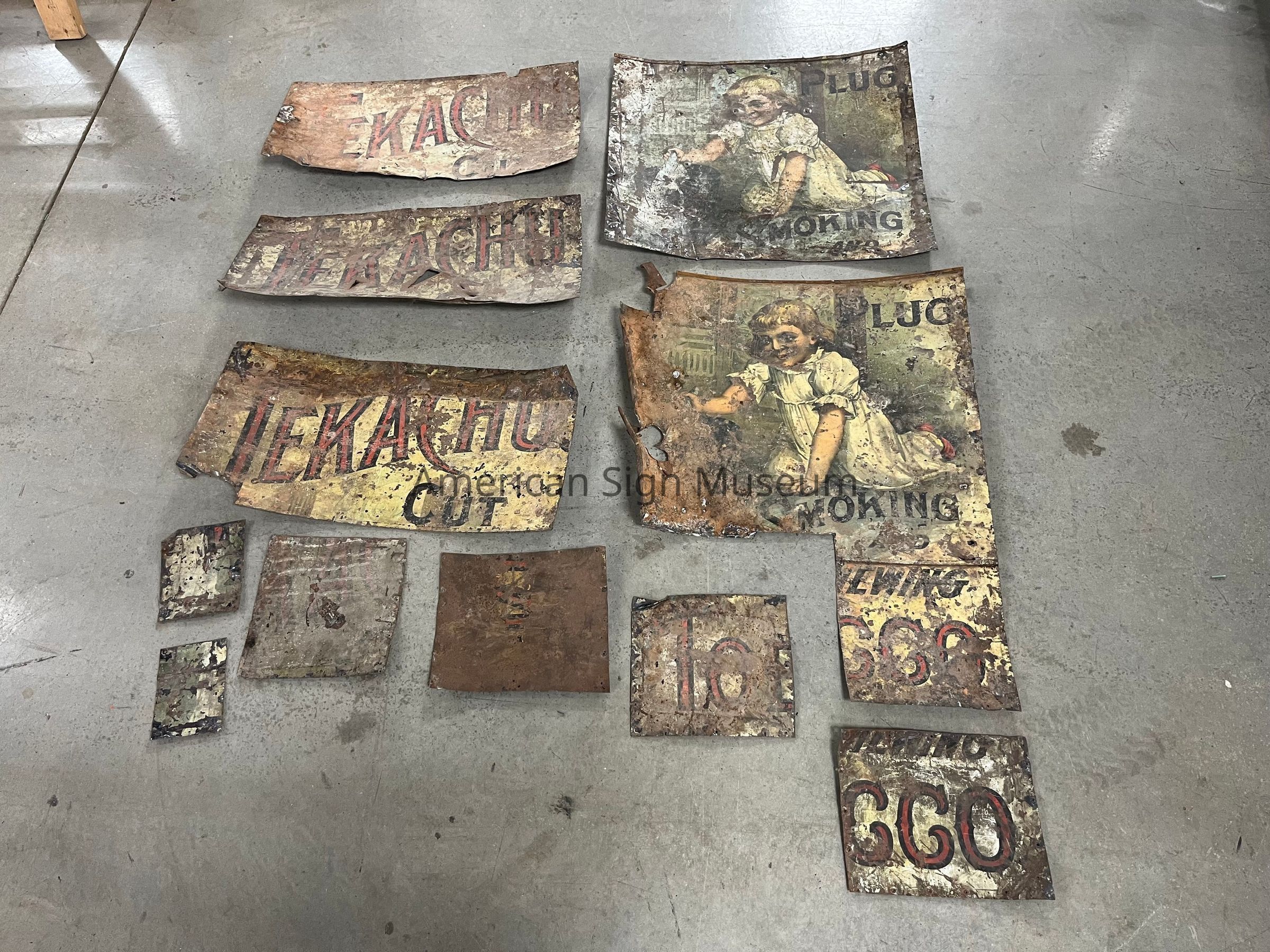 Hand-Painted Tin Sign Scrap picture number 1