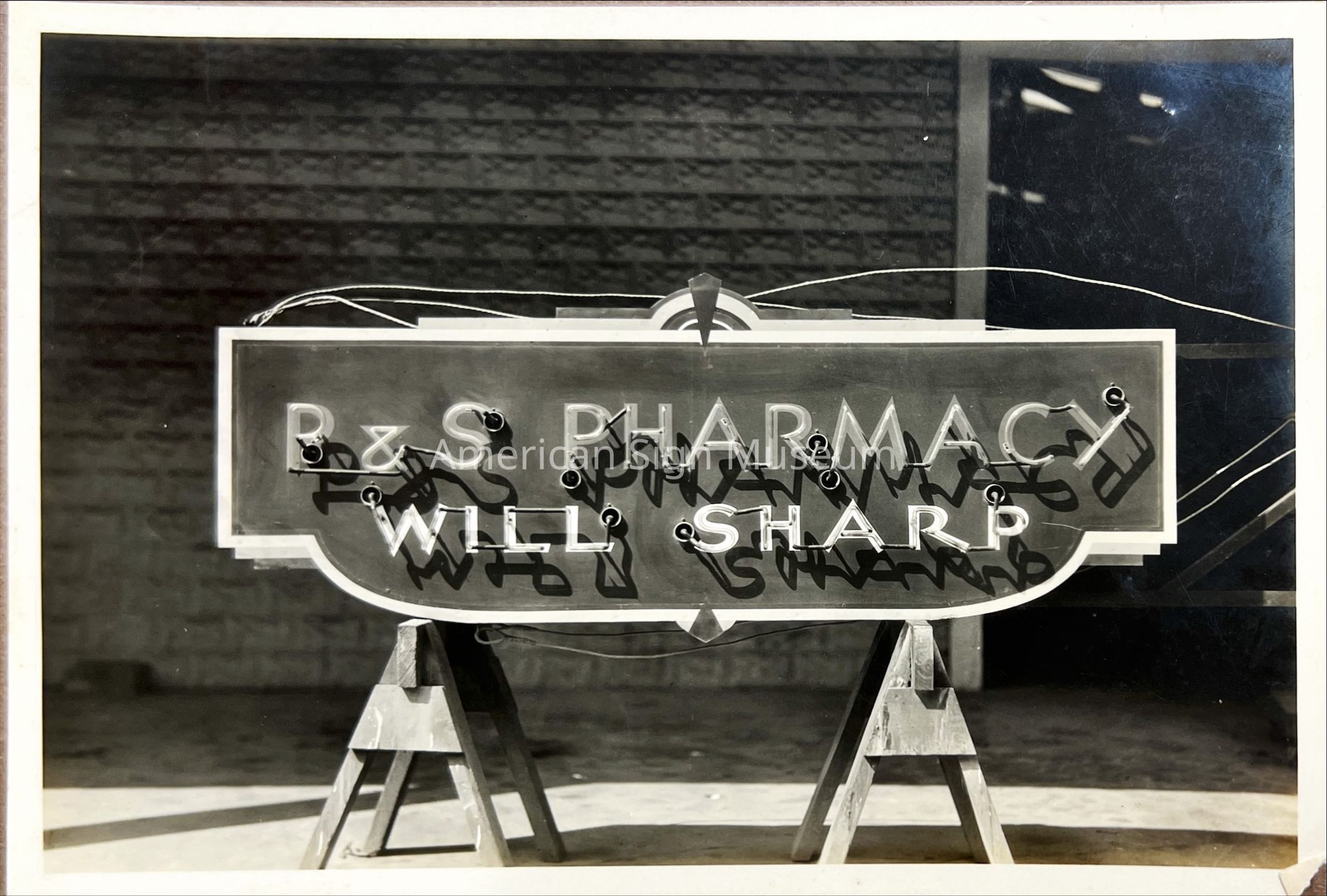 P&S Pharmacy Will Sharp Early Neon Sign - Photograph picture number 1