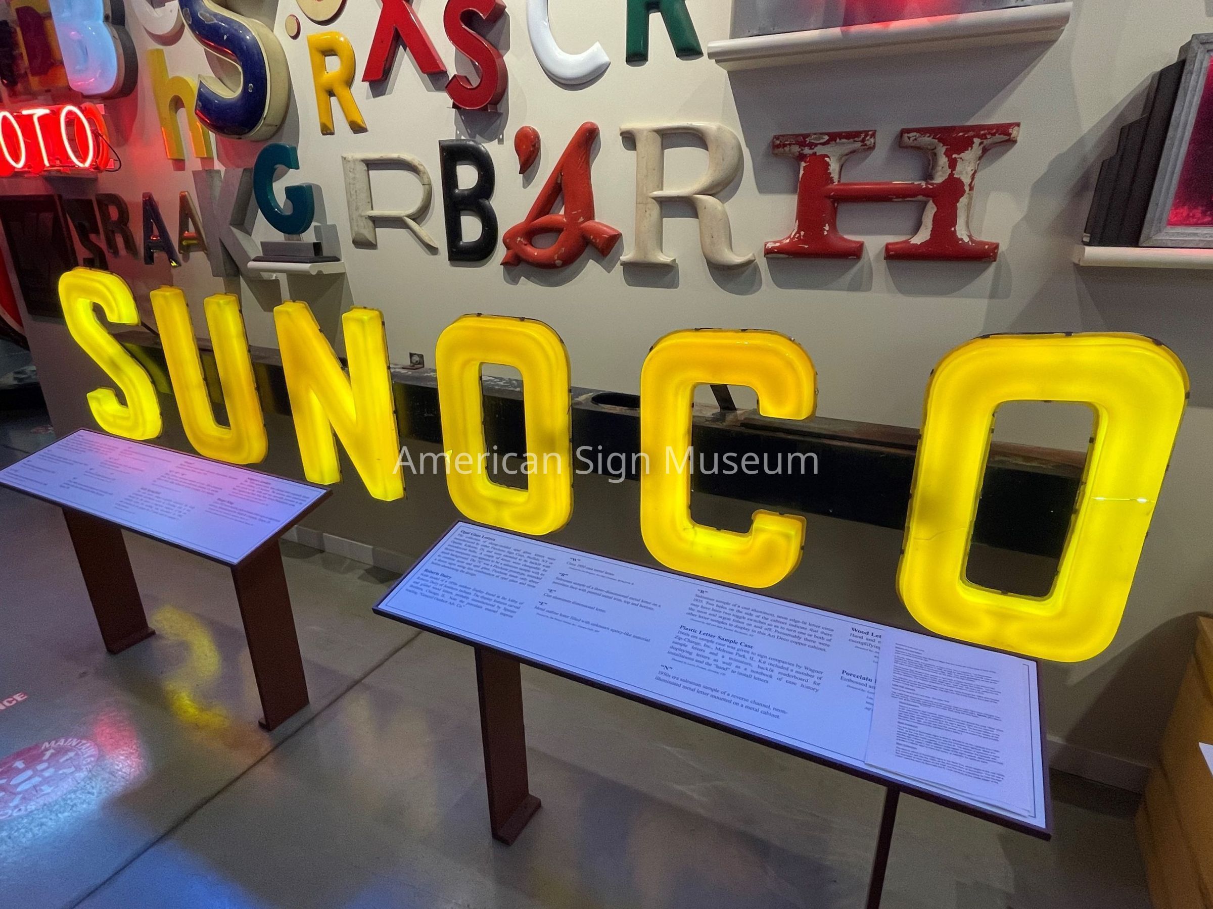 Sunoco Illuminated Plastic Letters Signage picture number 1