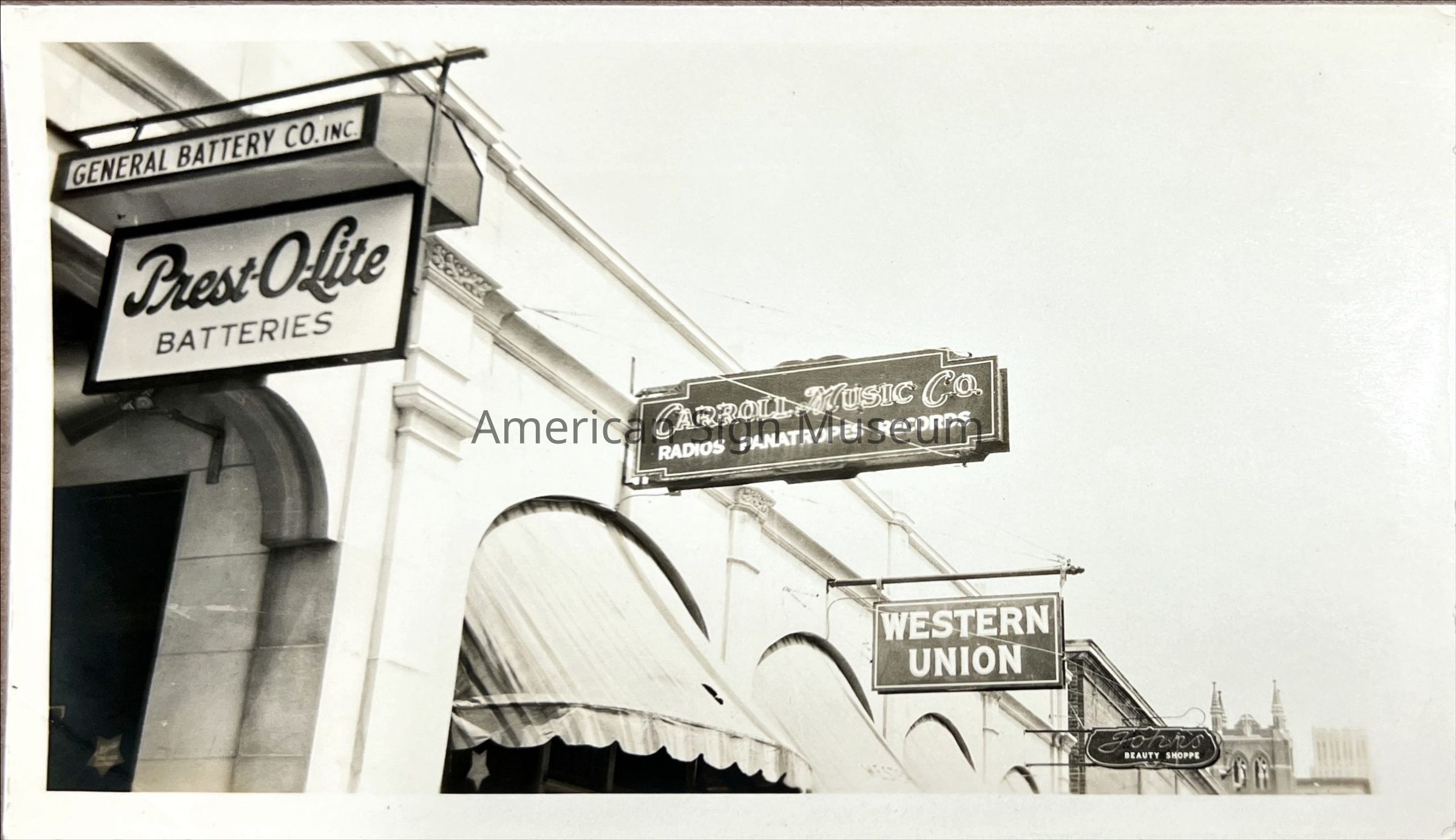 Early Neon Signs - Photograph picture number 1