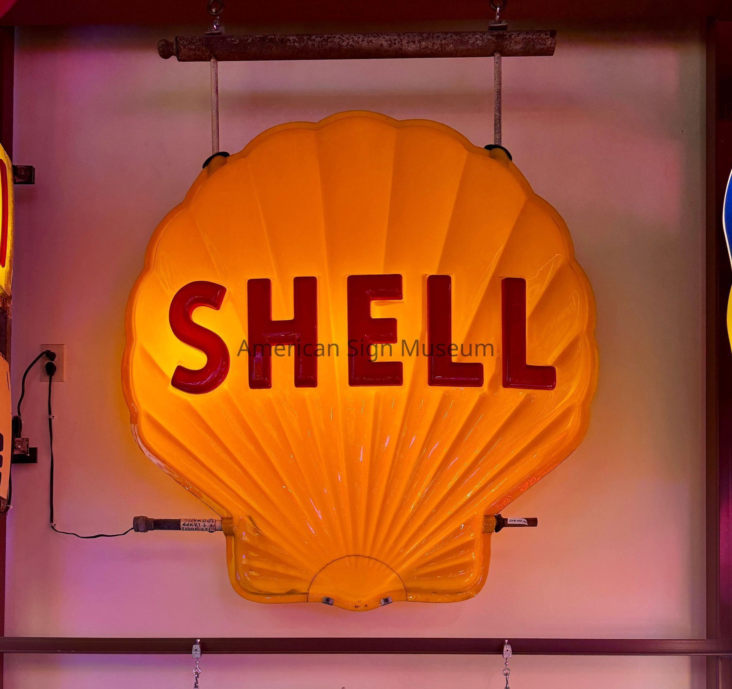 Shell Plastic Sign picture number 1