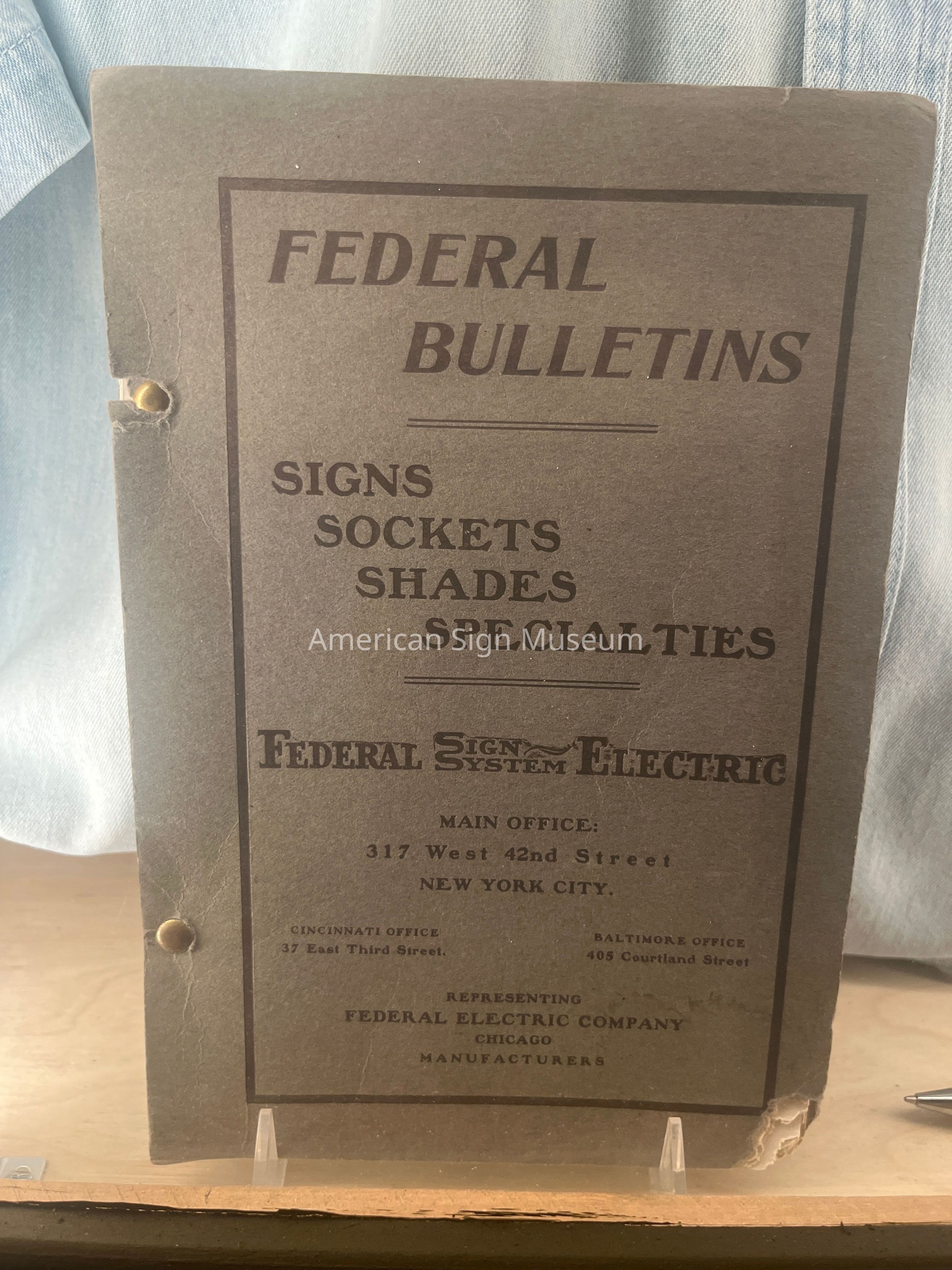 Federal Electric Sign Systems Illustrated Catalogue picture number 1