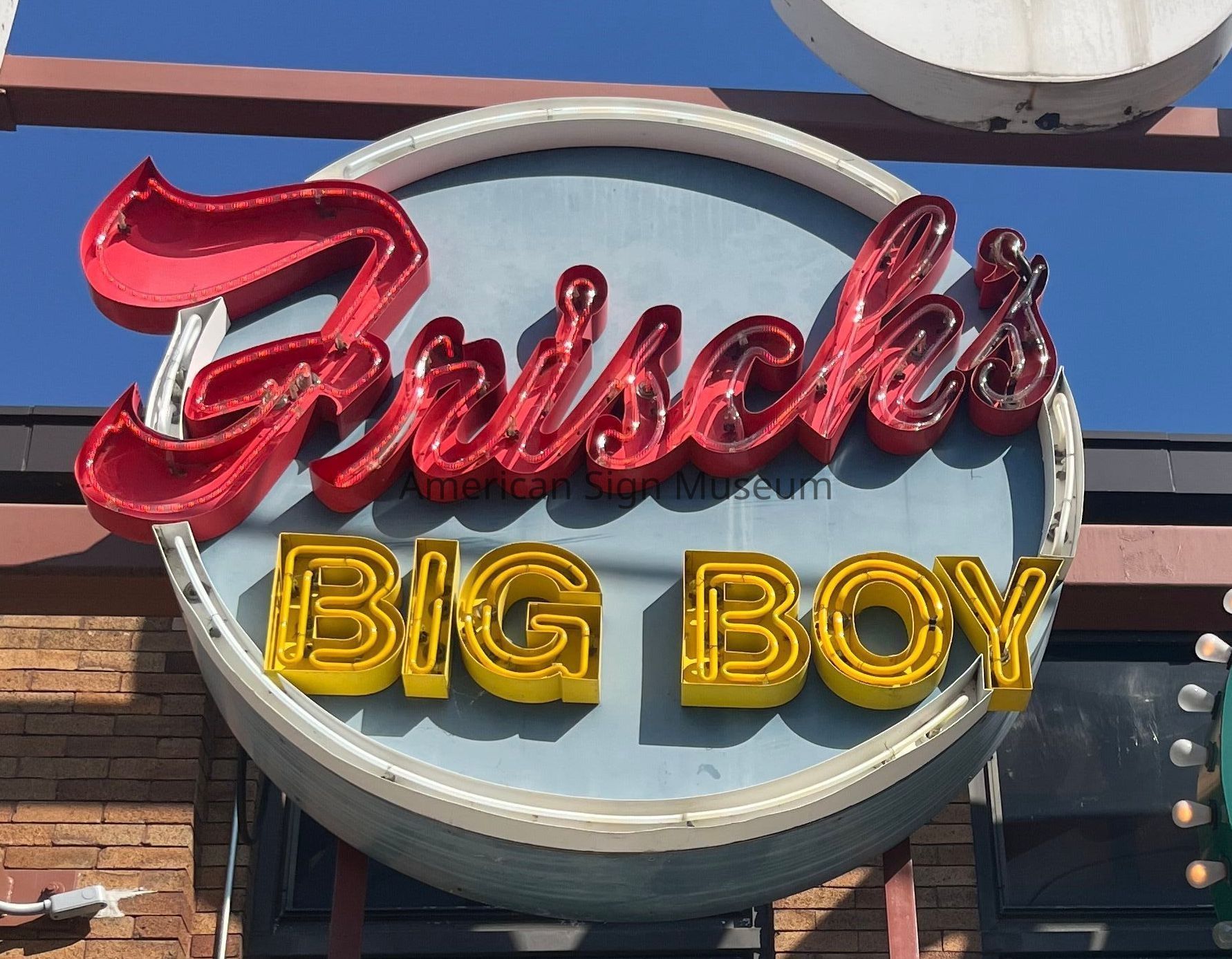 Frisch's Big Boy Neon Sign picture number 1