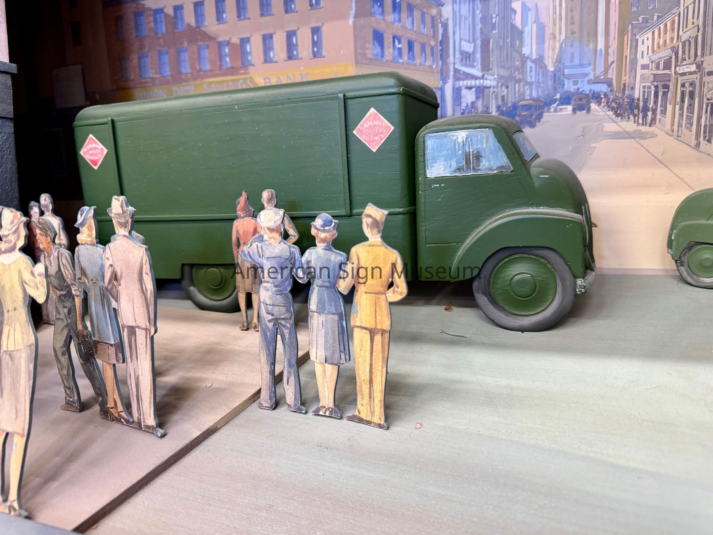 Douglas Leigh Scale Model picture number 1