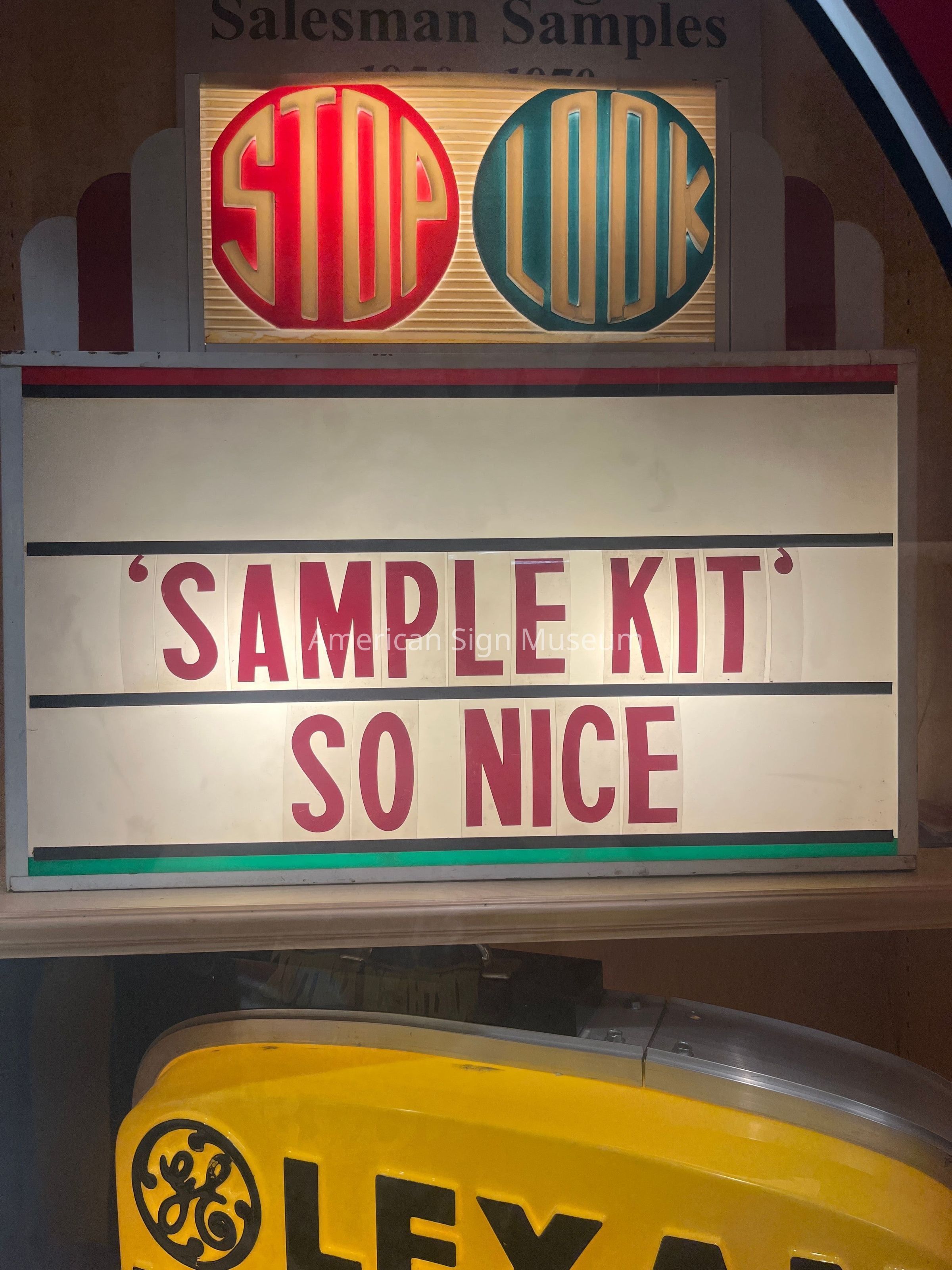 Stop Look Changeable Message Sign picture number 1