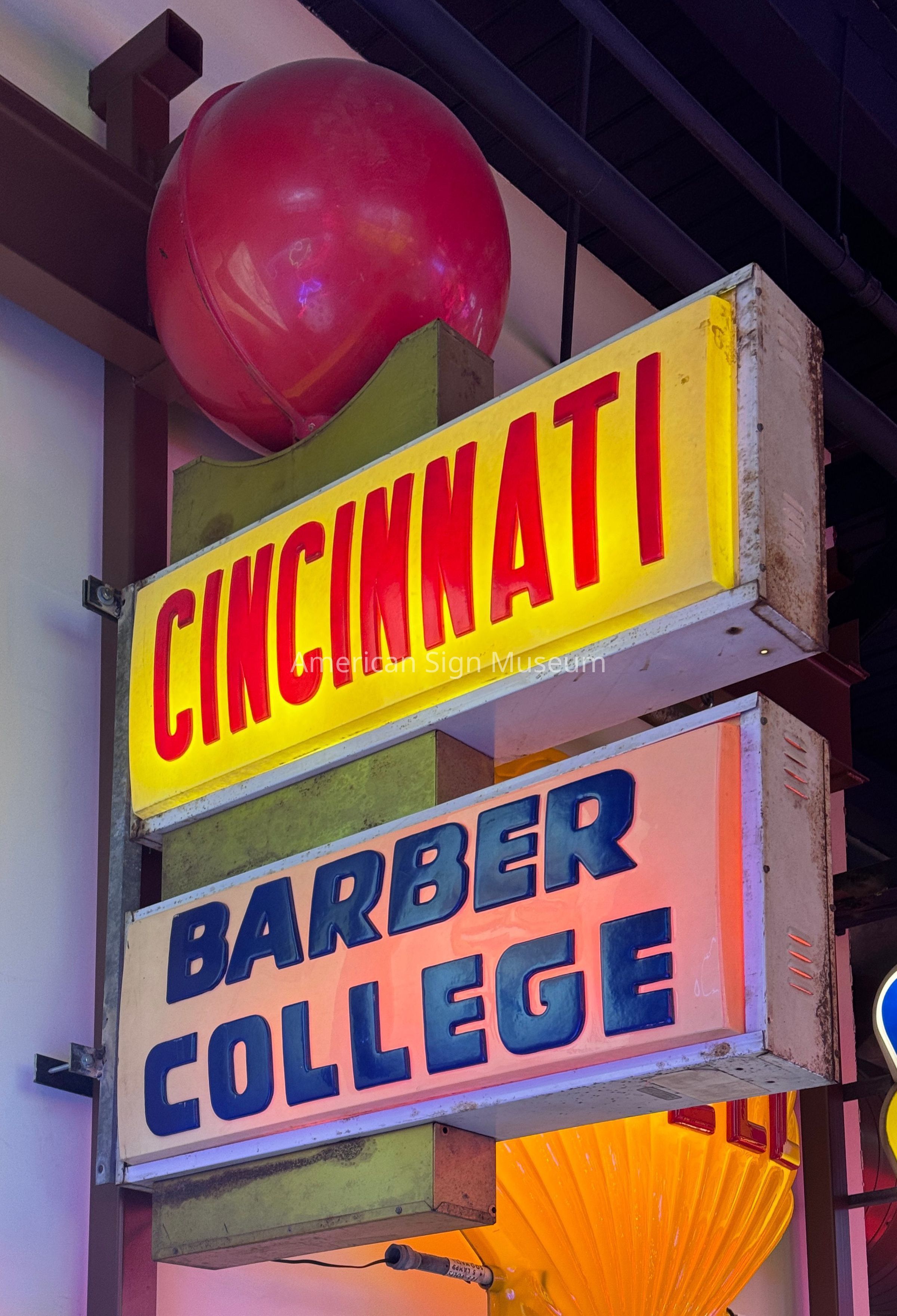 Cincinnati Barber College Plastic & Neon Sign picture number 1