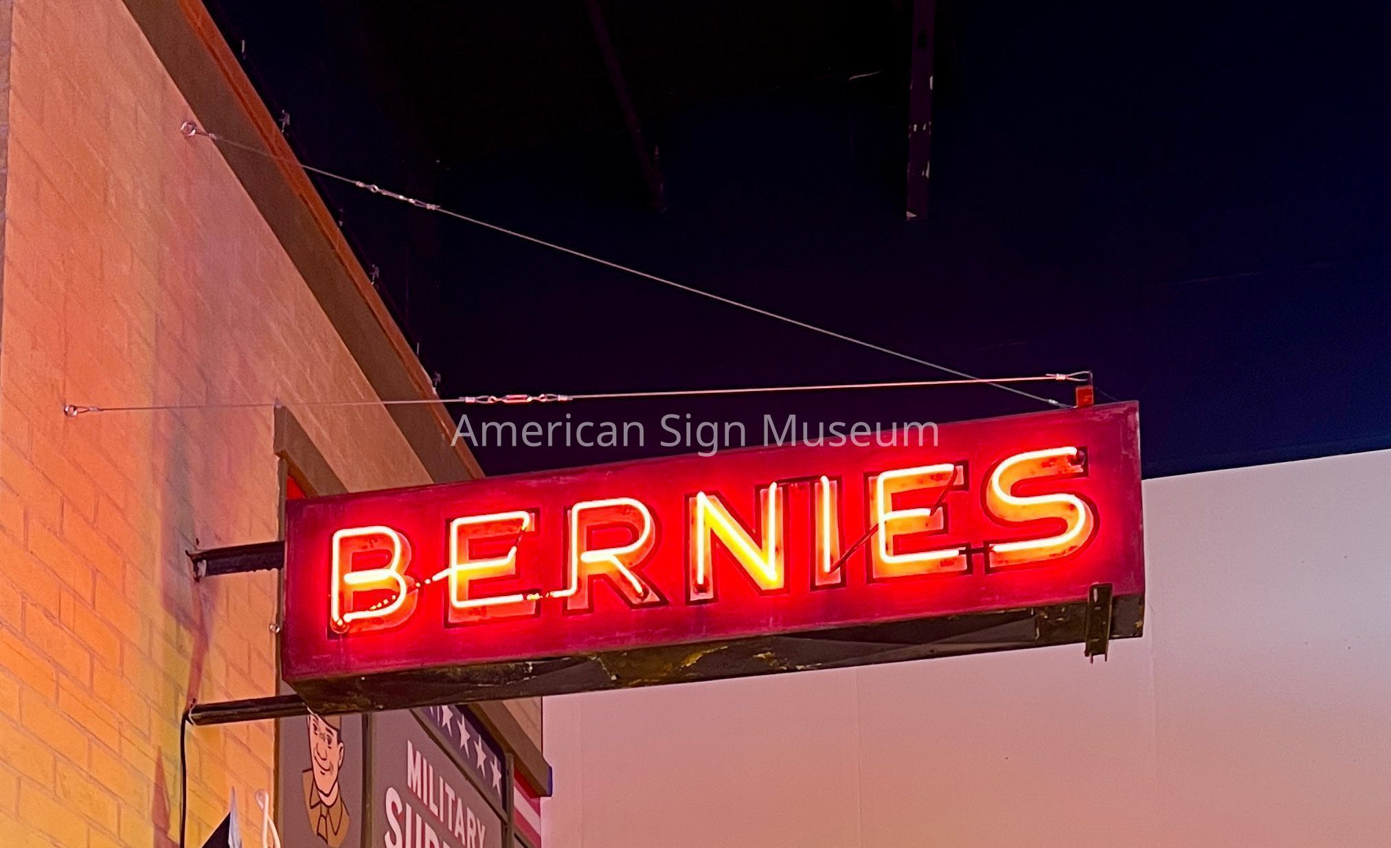 Bernie's Neon Sign picture number 1