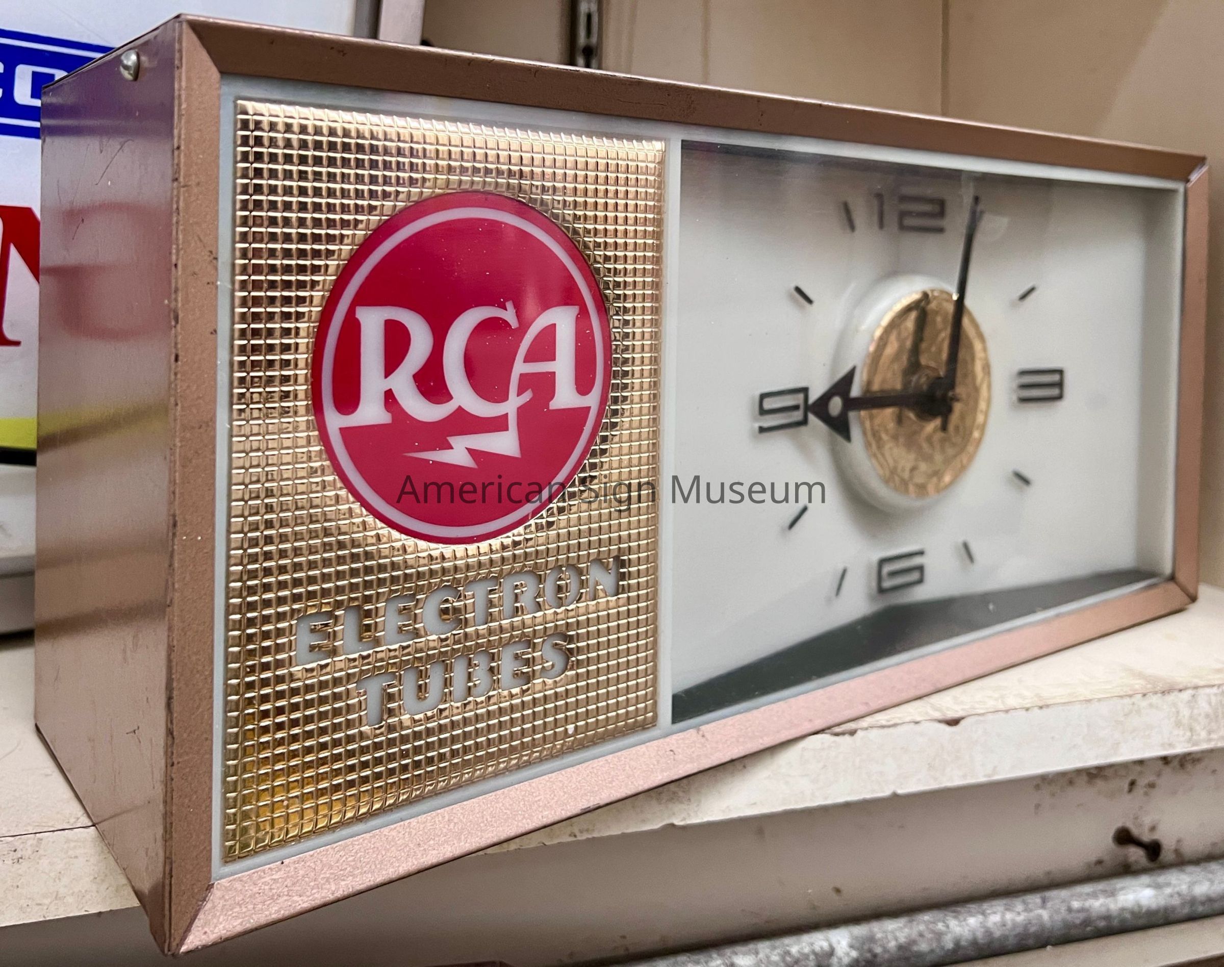 RCA Advertising Clock picture number 1