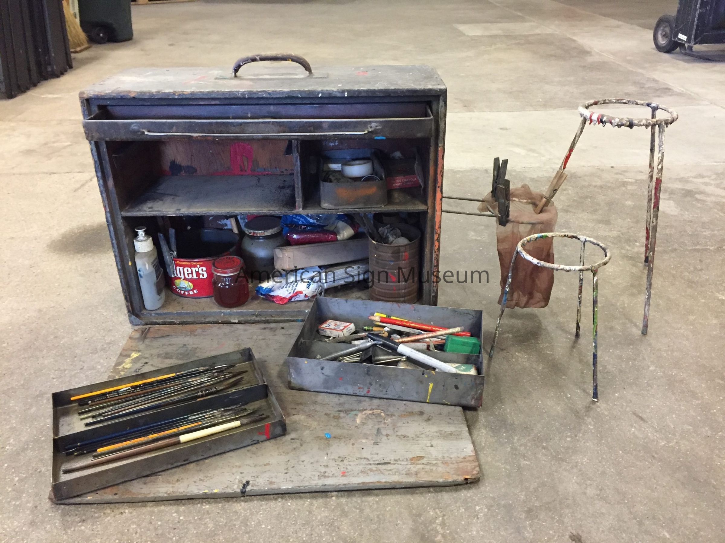 Alan Cherry Handmade Wooden Signkit with Supplies picture number 1