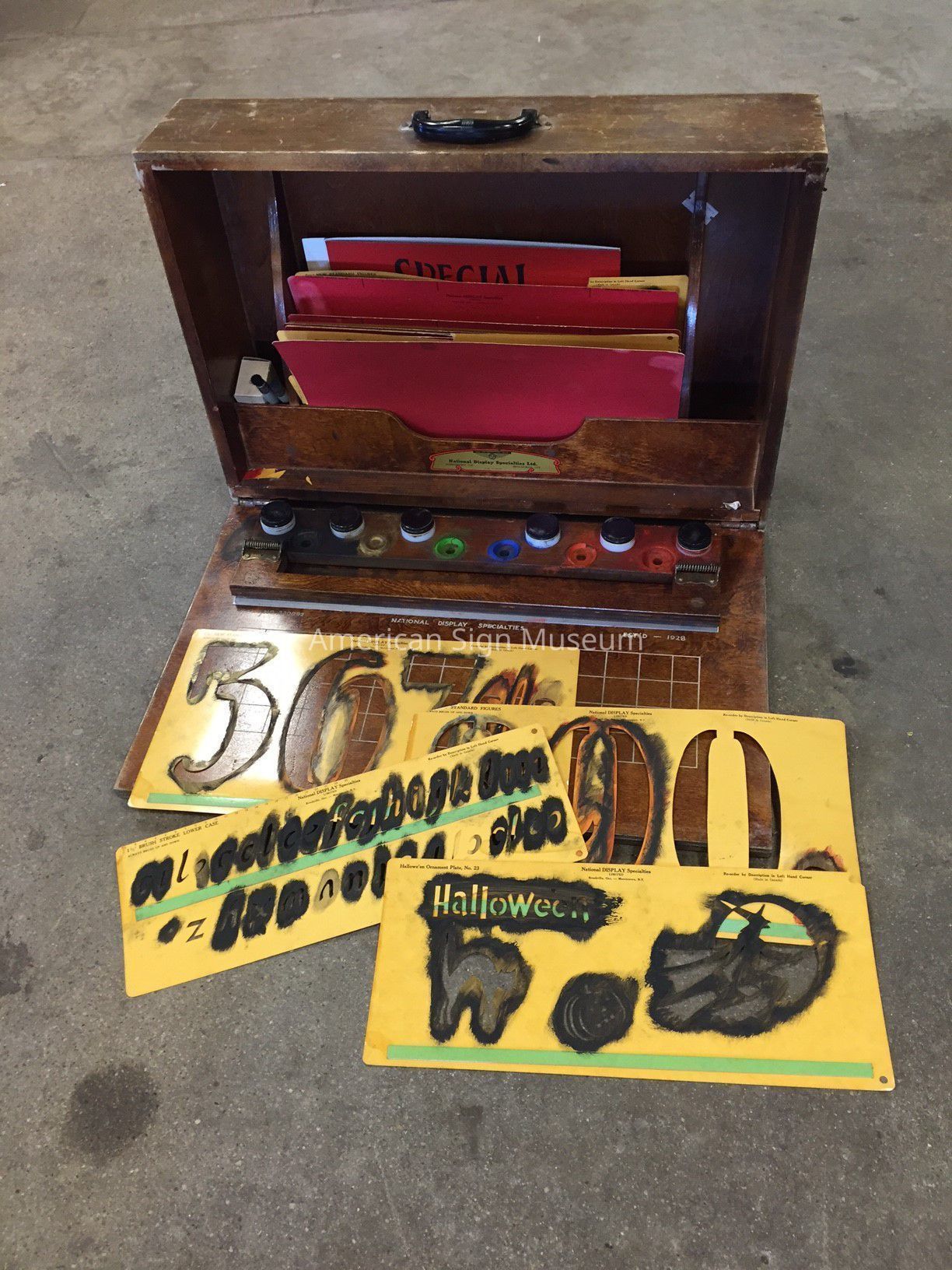 Wooden Showcard Kit picture number 1