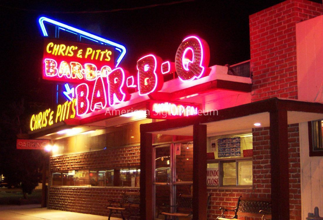 Chris & Pitts Steakhouse Lightbulb & Neon Sign picture number 1