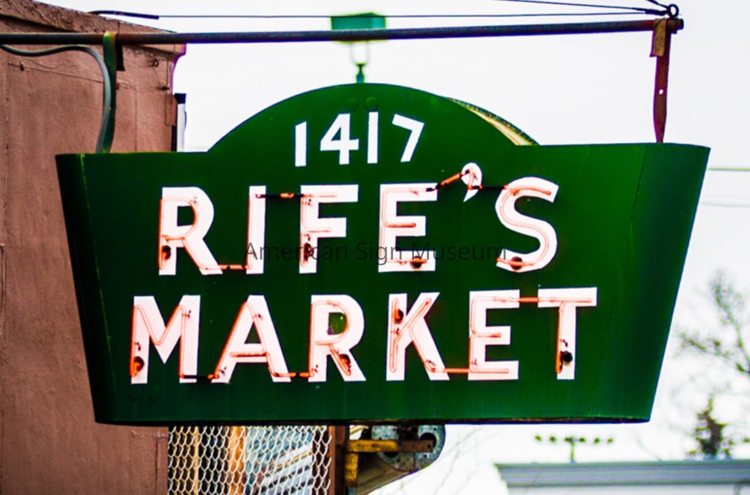 Rife's Market Neon Sign picture number 1