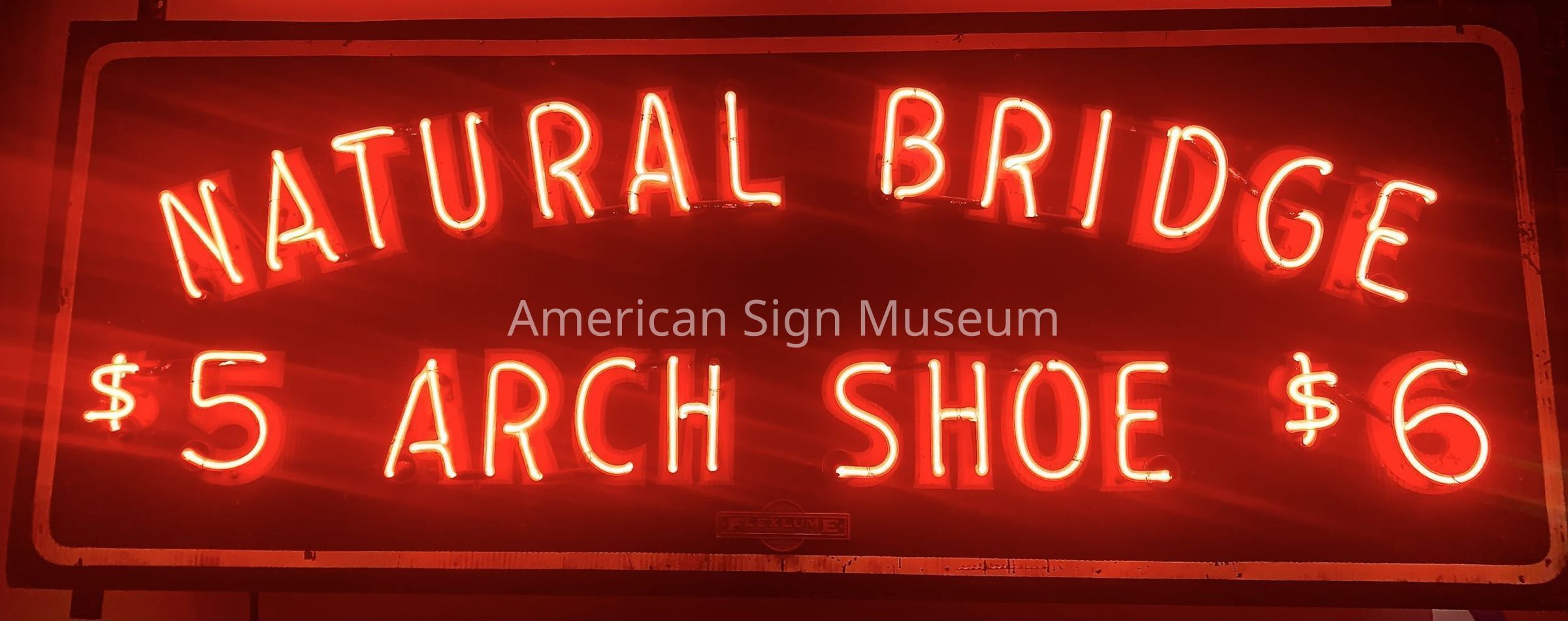 Natural Bridge Arch Shoes Ripple Tin & Early Neon Sign picture number 1