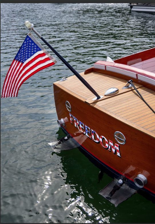 Chris Craft 1946 Red and White Express 25' picture number 1