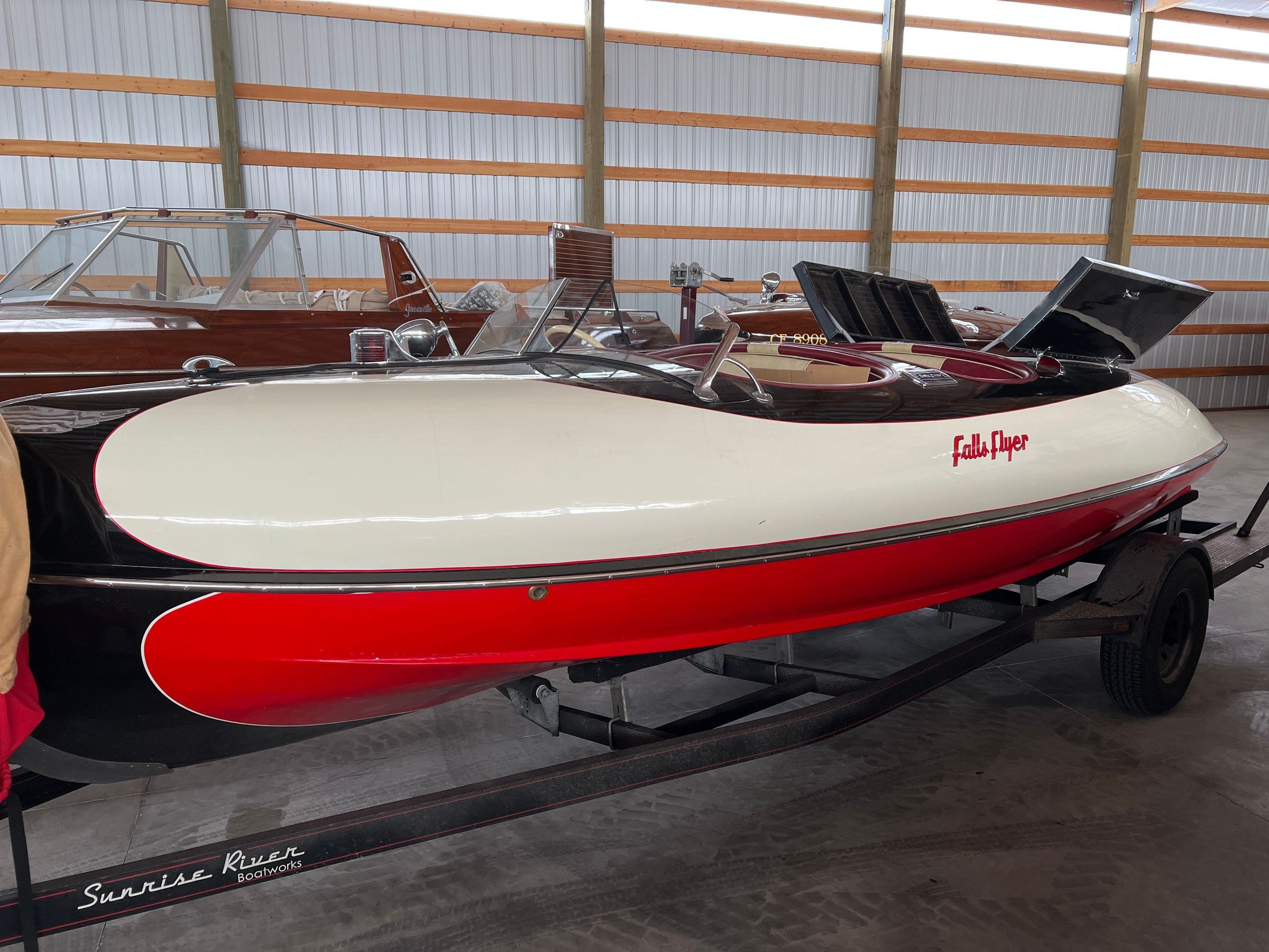 Larson Falls Flyer 1938 Runabout 21' picture number 1