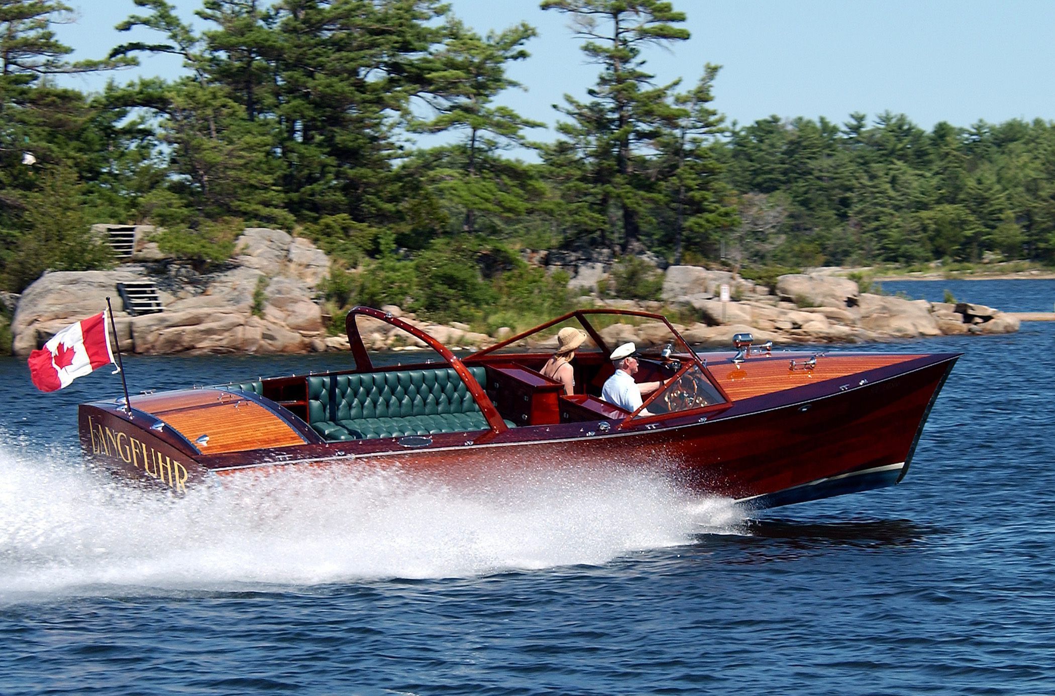 Vic Carpenter 2001 Launch Twin 27' picture number 1