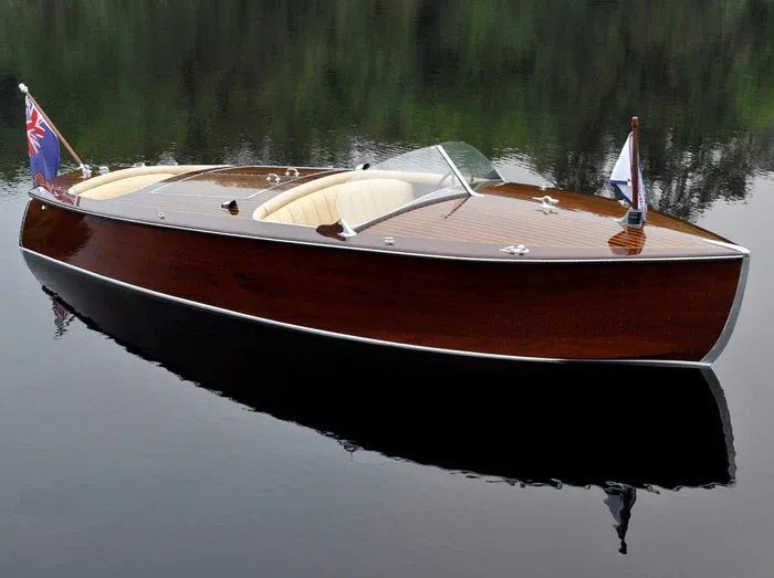 Ditchburn 1937 Sport Split Cockpit Runabout 18' picture number 1