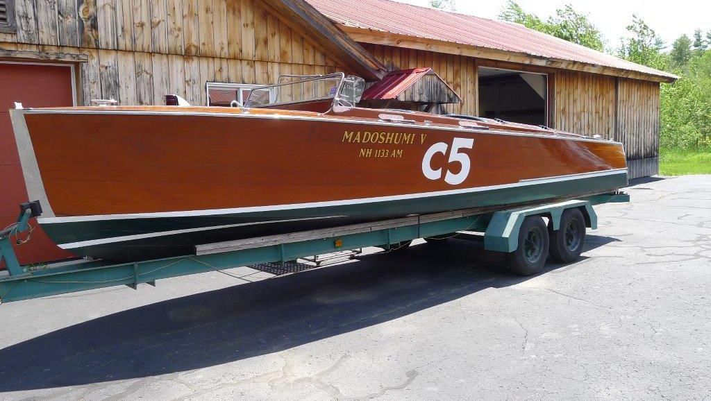 Limited Edition 26' Race boat w/A120 V12 engine built by Chris Craft