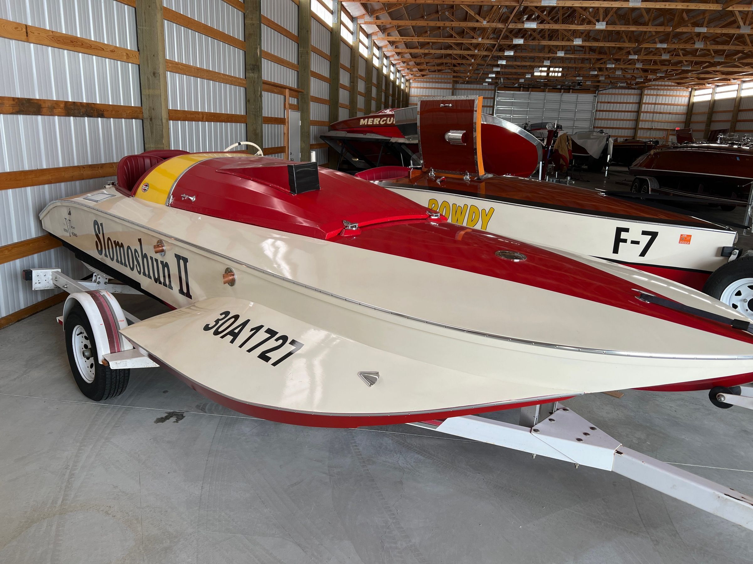One sponson of SLO-MO-SHUN II was damaged in transit, as the story goes, and Sayres asked Ted Jones, who had been building and racing boats since 1927, to help true up the new sponson.