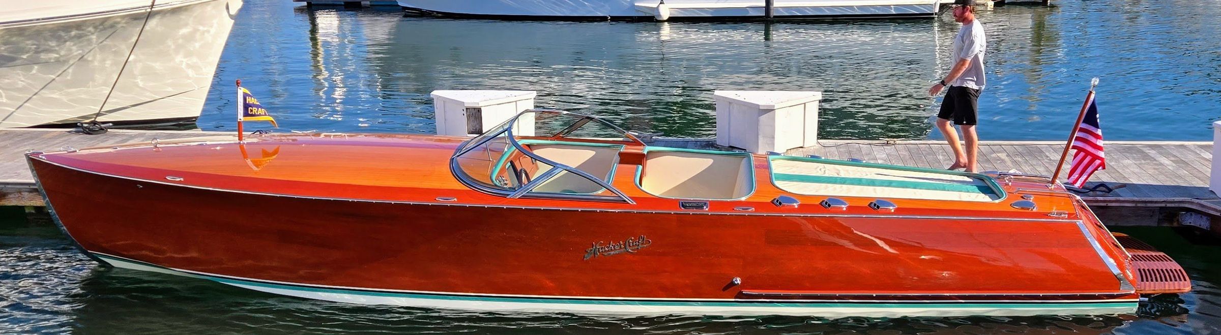 Hacker Craft 2025 Super Sport Runabout 33' picture number 1