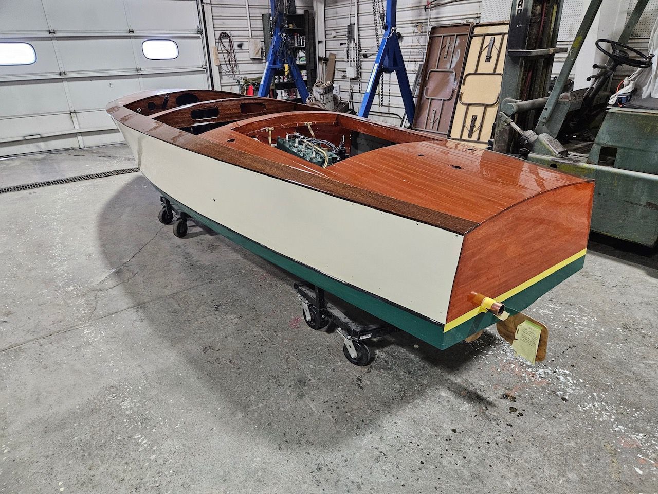 Fay Bowen Engine Co during the depression called for new money and branding. They resurfaced as Fay Bow building hard chine runabouts possibly until 1935.