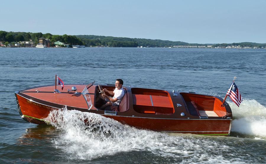 Chris Craft 1938 Sportsman Rear-facing Seat 19' picture number 1