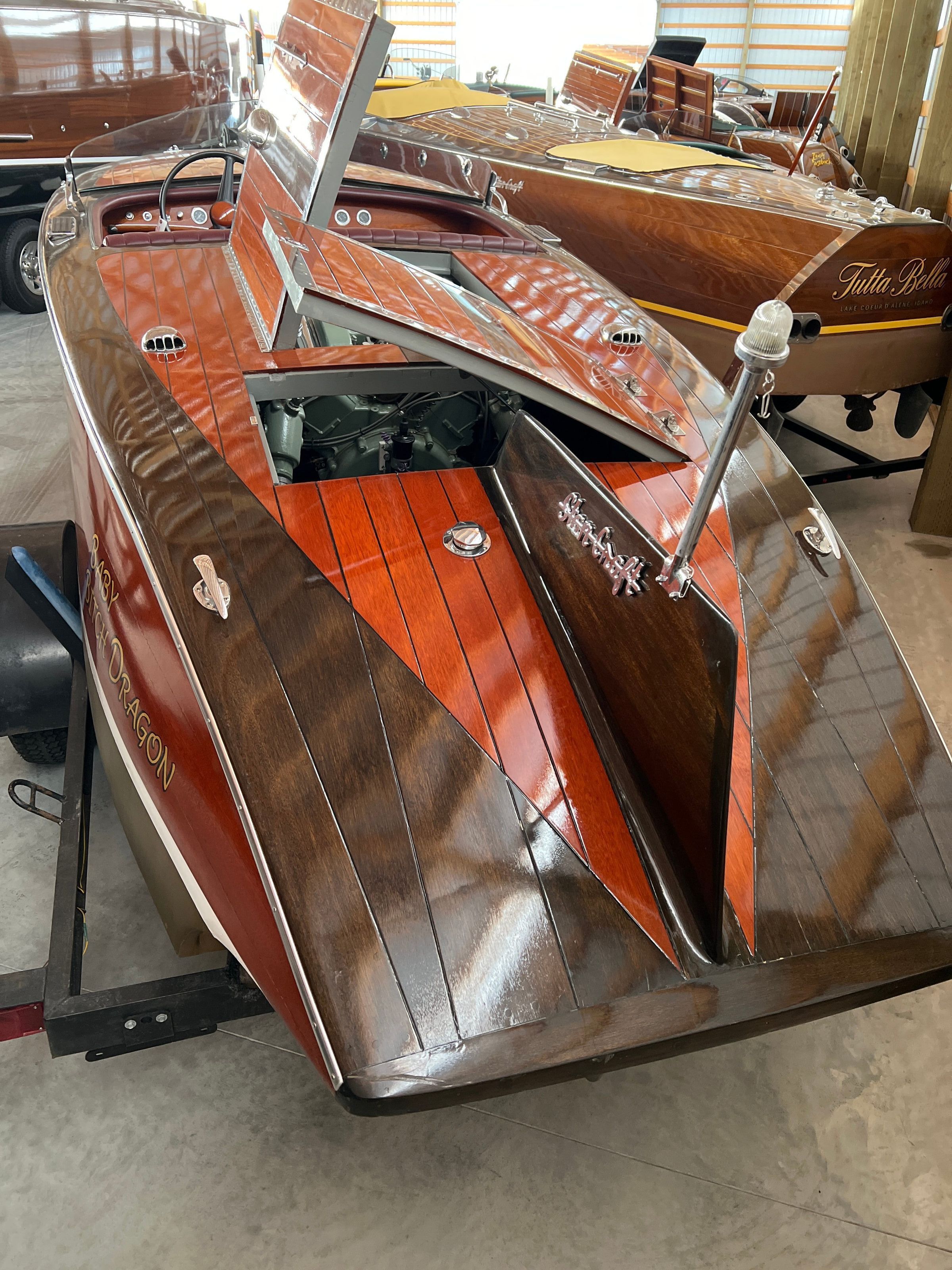 Stan Craft 1956 Beaver Tail 17' picture number 1