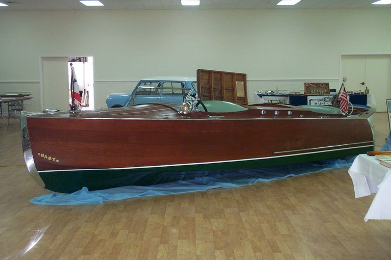 Dart 193118' Split Cockpit Runabout picture number 1