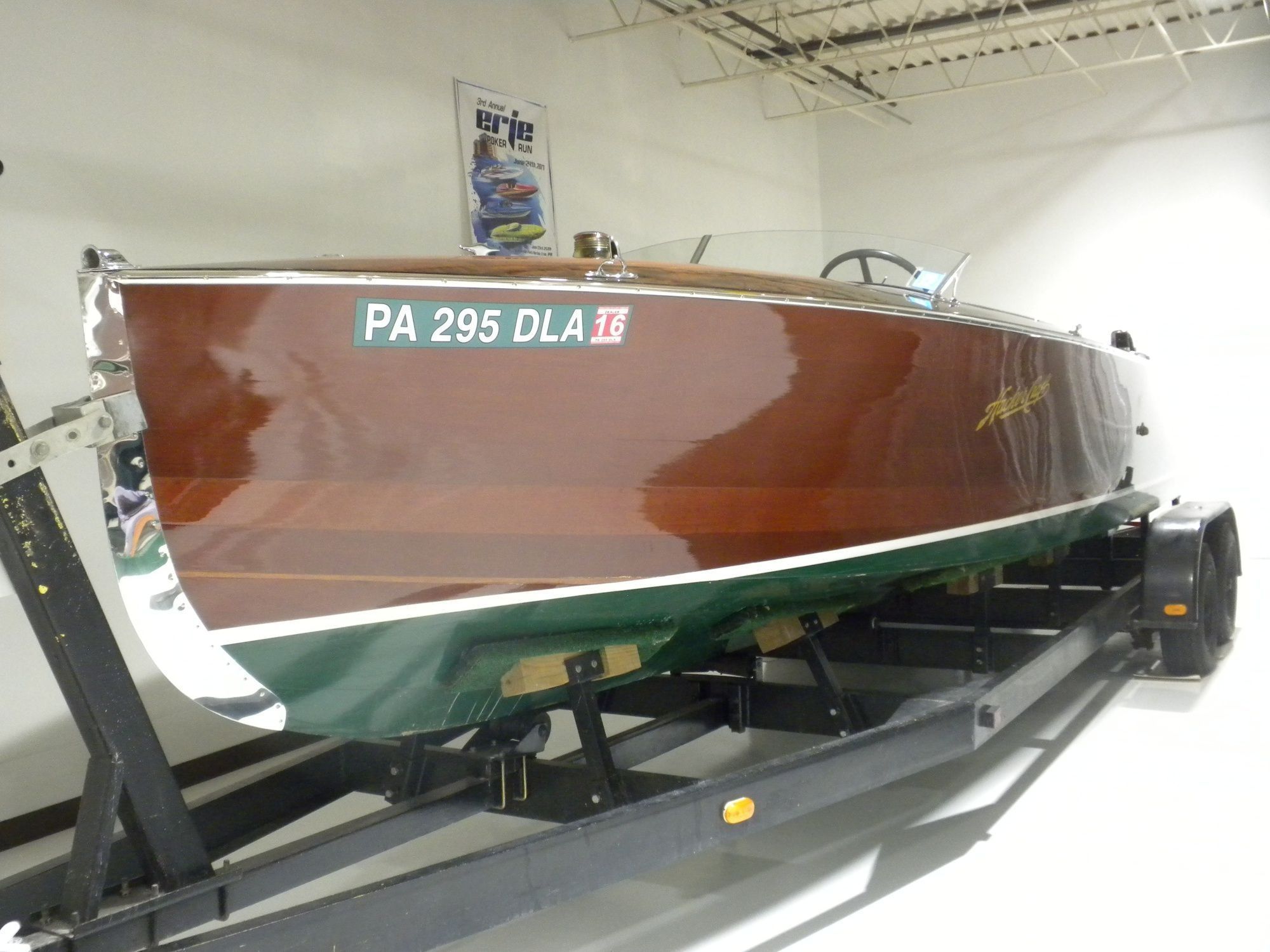 Hacker Craft 1928 Triple Cockpit Runabout 29' picture number 1