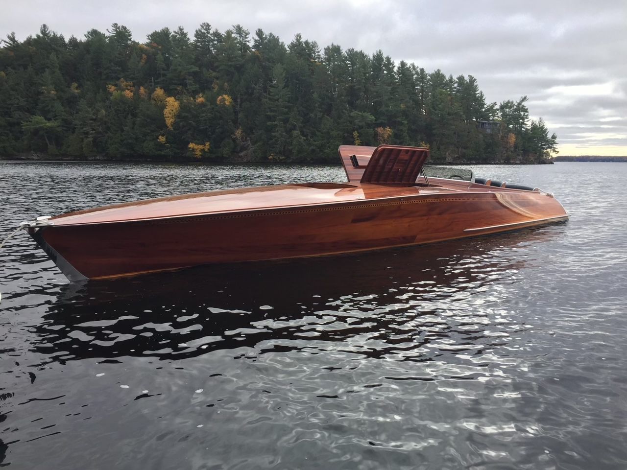 Vic Carpenter 1984 Gentleman Racer 33' picture number 1