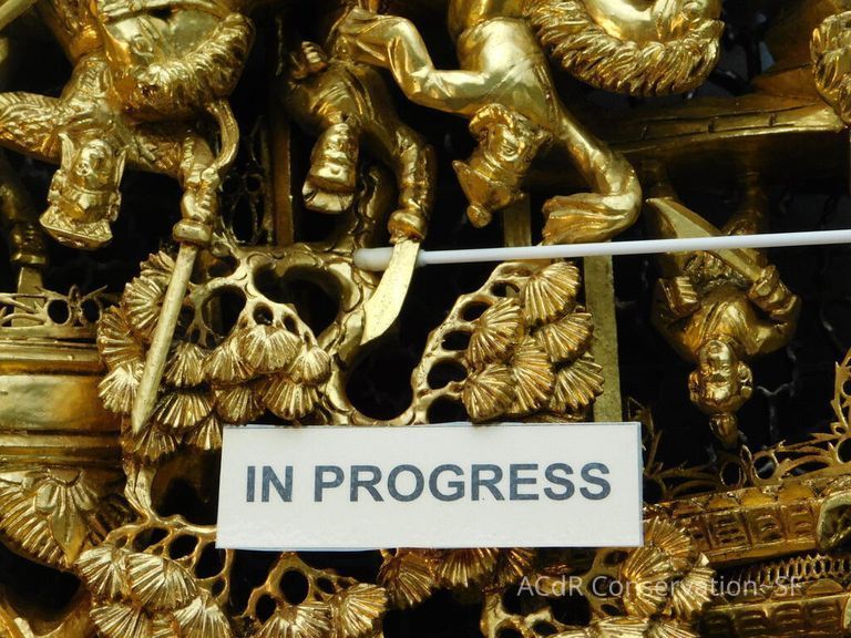 Large Round Chinese woodcarving - Image 21