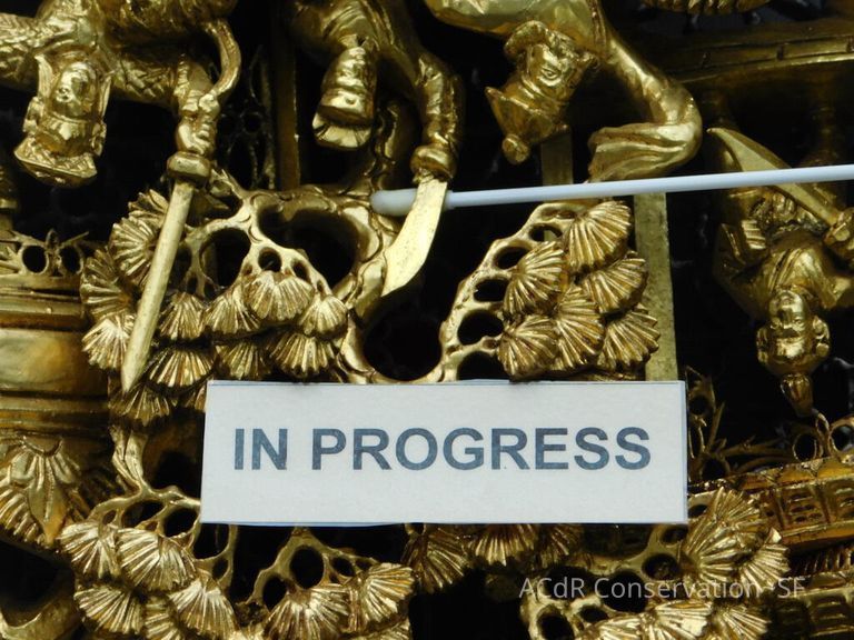 Large Round Chinese woodcarving - Image 24