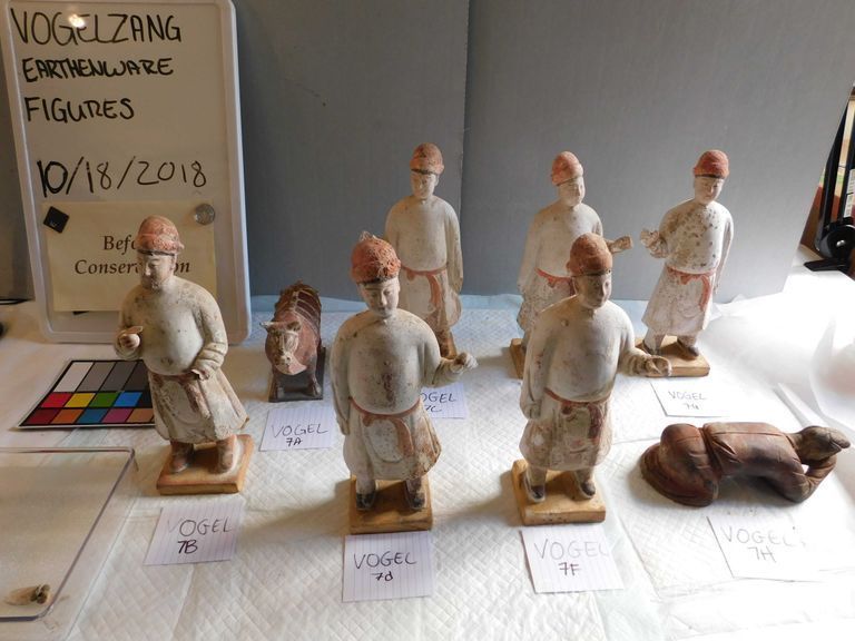          Earthenware Figures picture number 1
