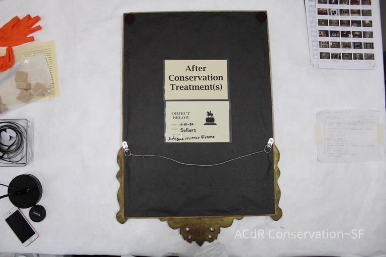 Wood-carved mirror frame with gold pigment - Image 21