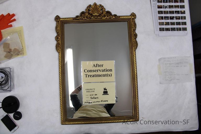 Wood-carved mirror frame with gold pigment - Image 22