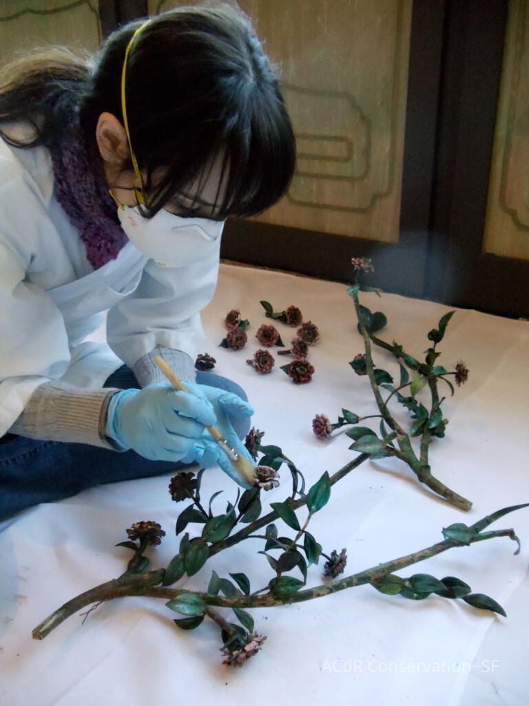 Golden Room - Image 409