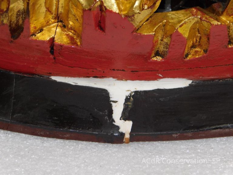 Large Round Chinese woodcarving - Image 32