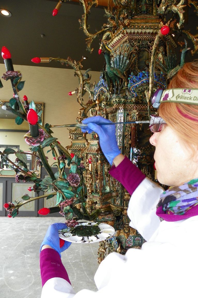 Golden Room - Image 131