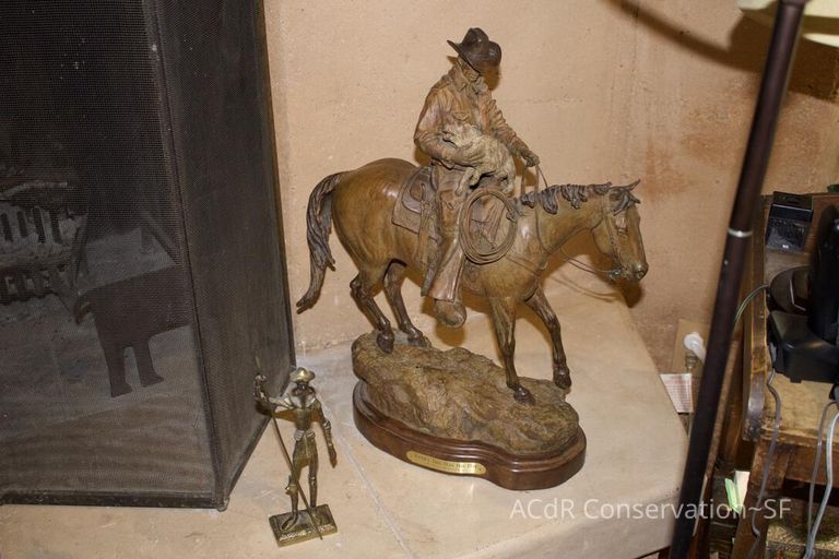          Larger sculpture
