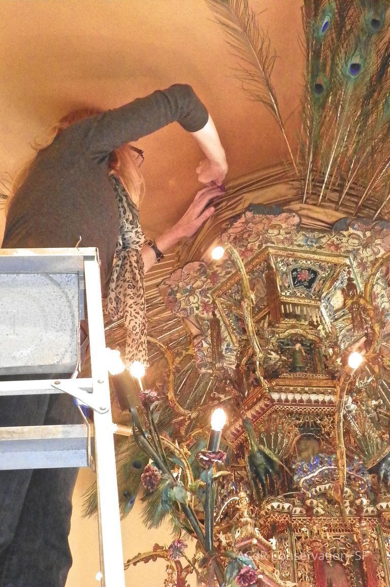 Golden Room - Image 420