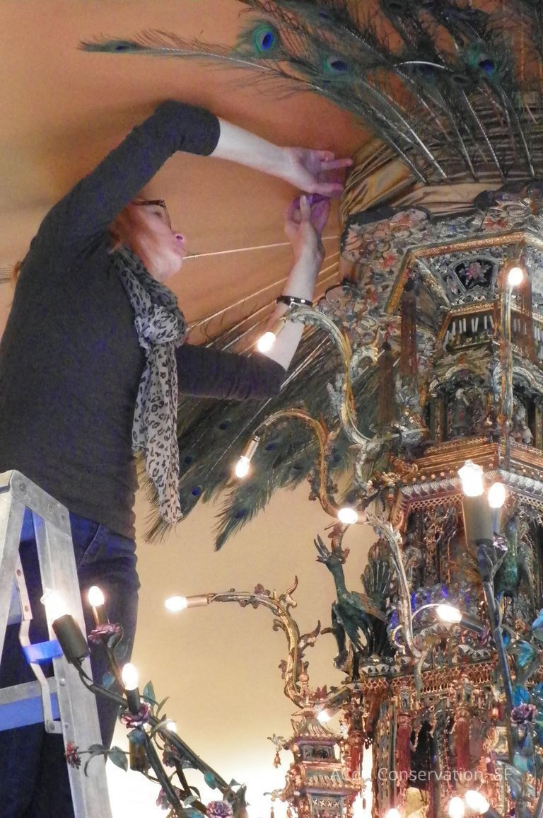 Golden Room - Image 424