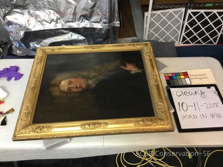          Man in wig painting picture number 1
