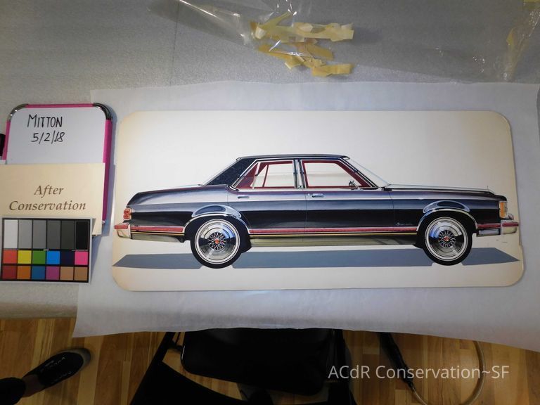 Black car with red trim - Image 5